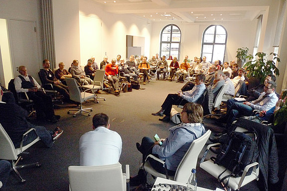 DOAG 2018 Forms Day Teilnehmer bei Abschlussrunde P1040173 bearbeitet for web 01